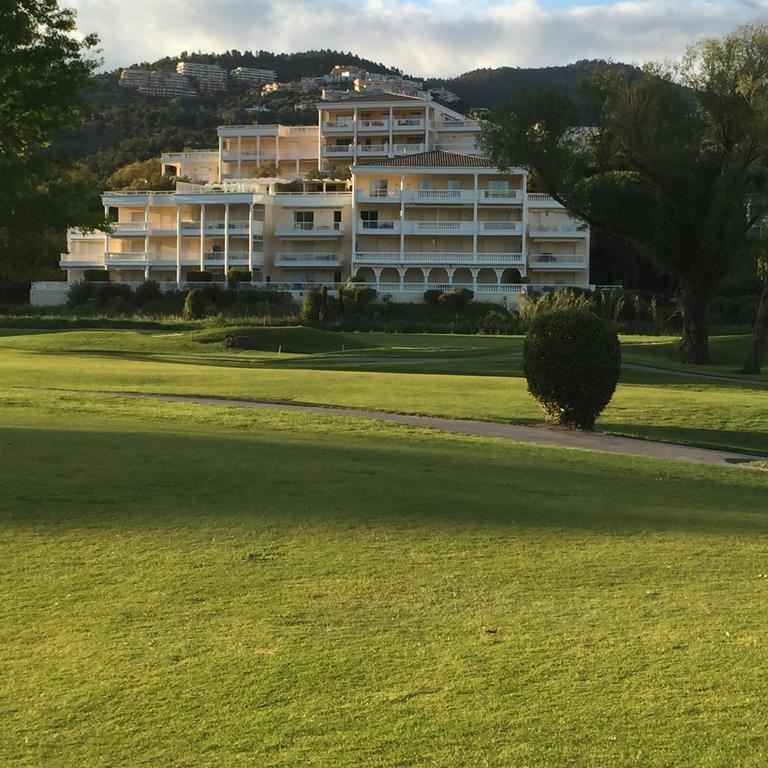Riviera Home Mandelieu 外观 照片